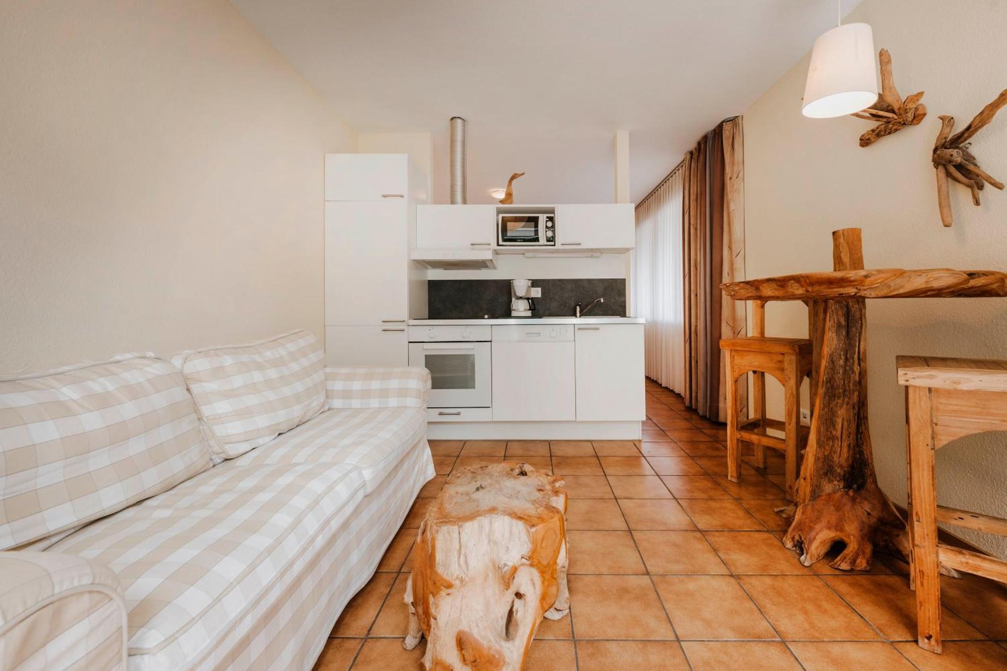 Appartementhotel Seeblick Гронау Номер фото